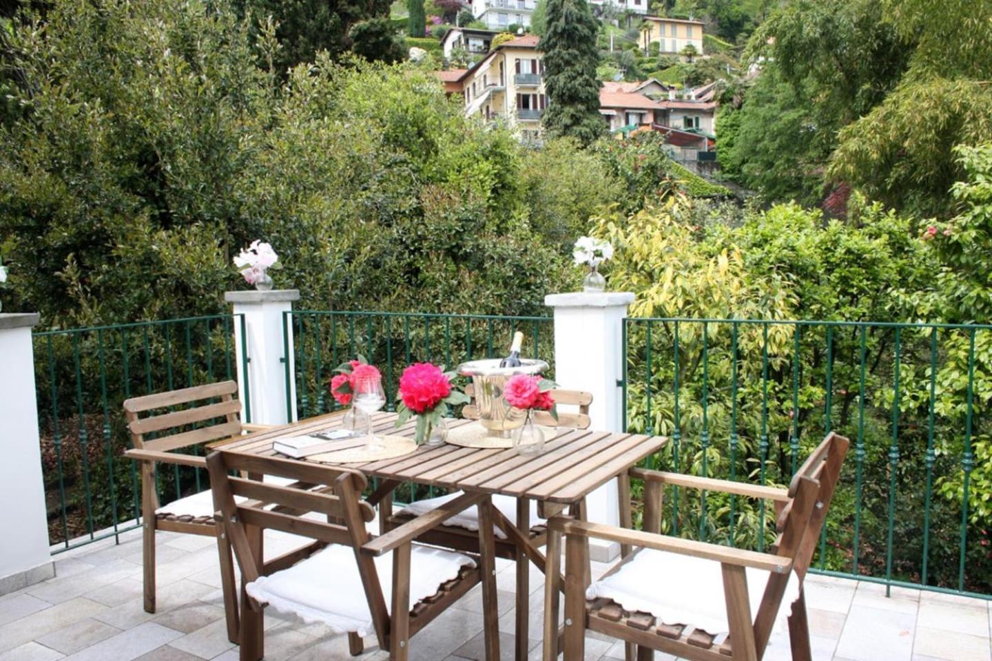 La Camelia D'Oro Apartment Oggebbio Exterior photo